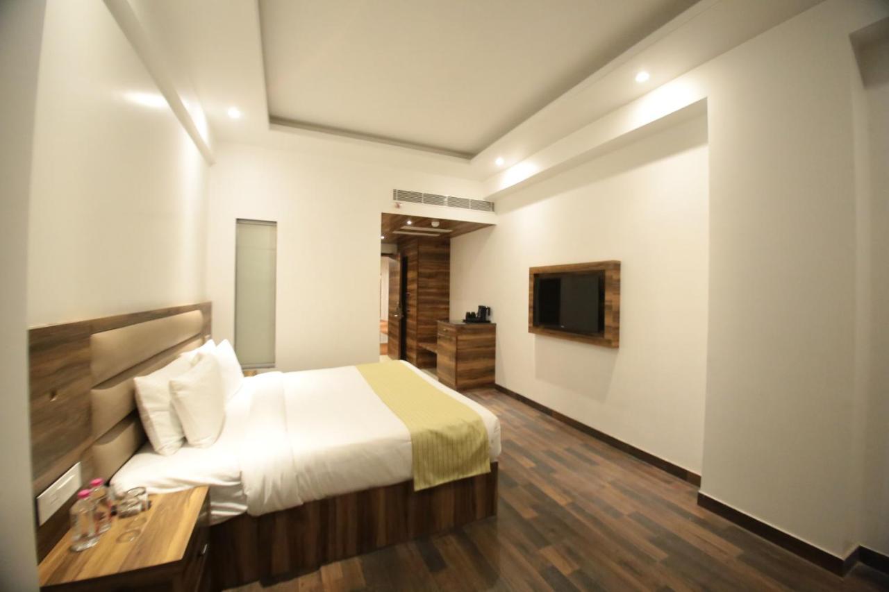 County Inn Vaishali Nagar, Dźajpur Zewnętrze zdjęcie