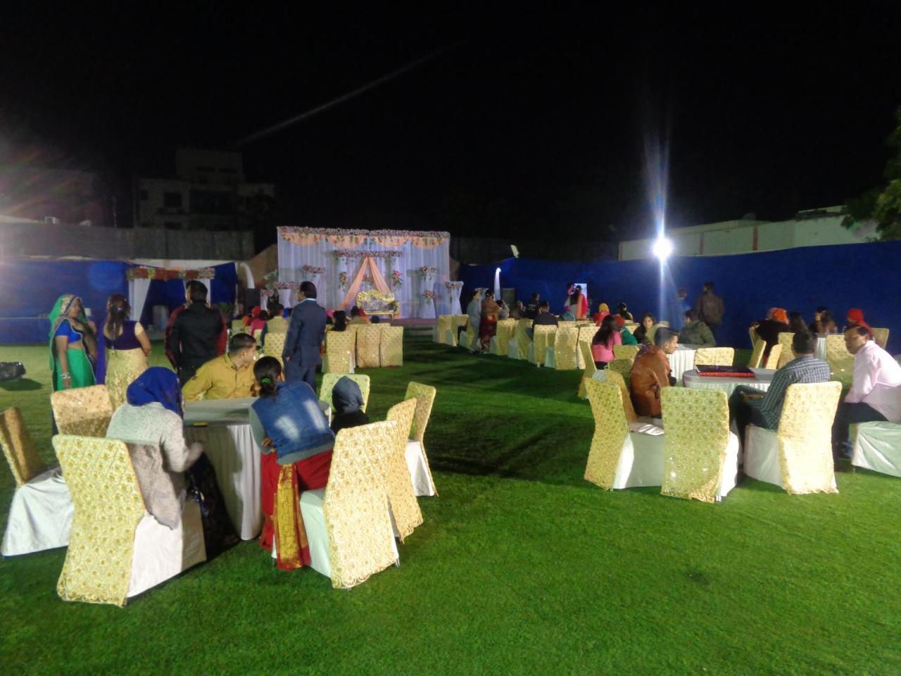County Inn Vaishali Nagar, Dźajpur Zewnętrze zdjęcie