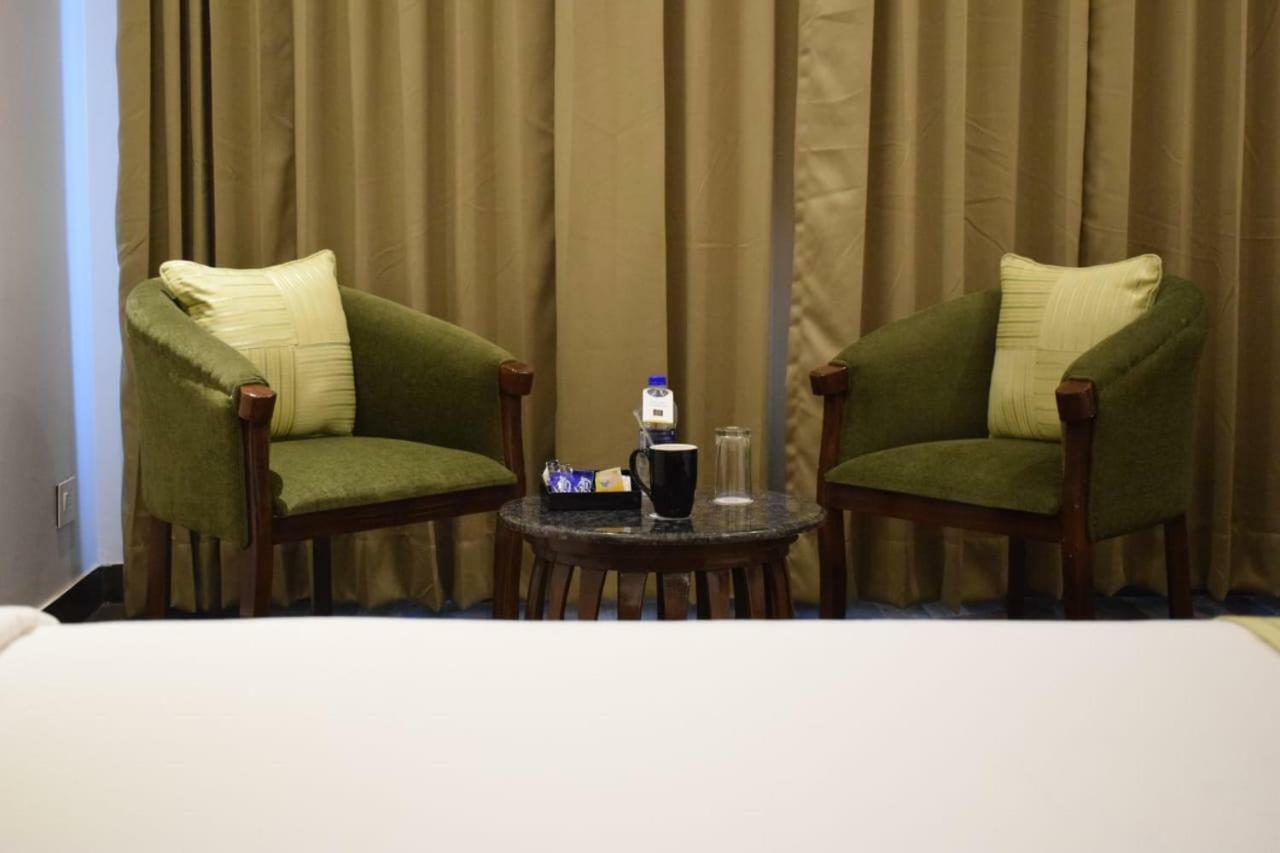 County Inn Vaishali Nagar, Dźajpur Zewnętrze zdjęcie