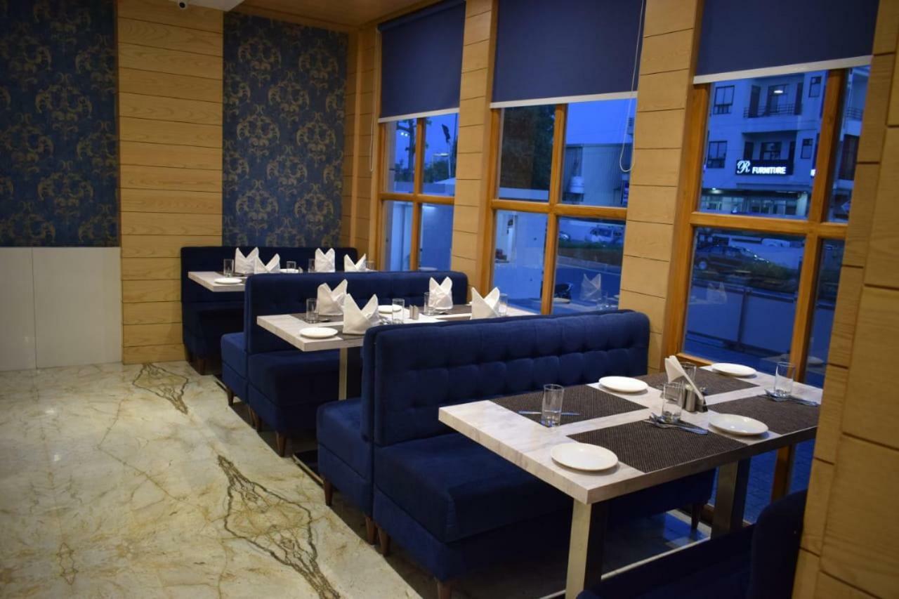 County Inn Vaishali Nagar, Dźajpur Zewnętrze zdjęcie